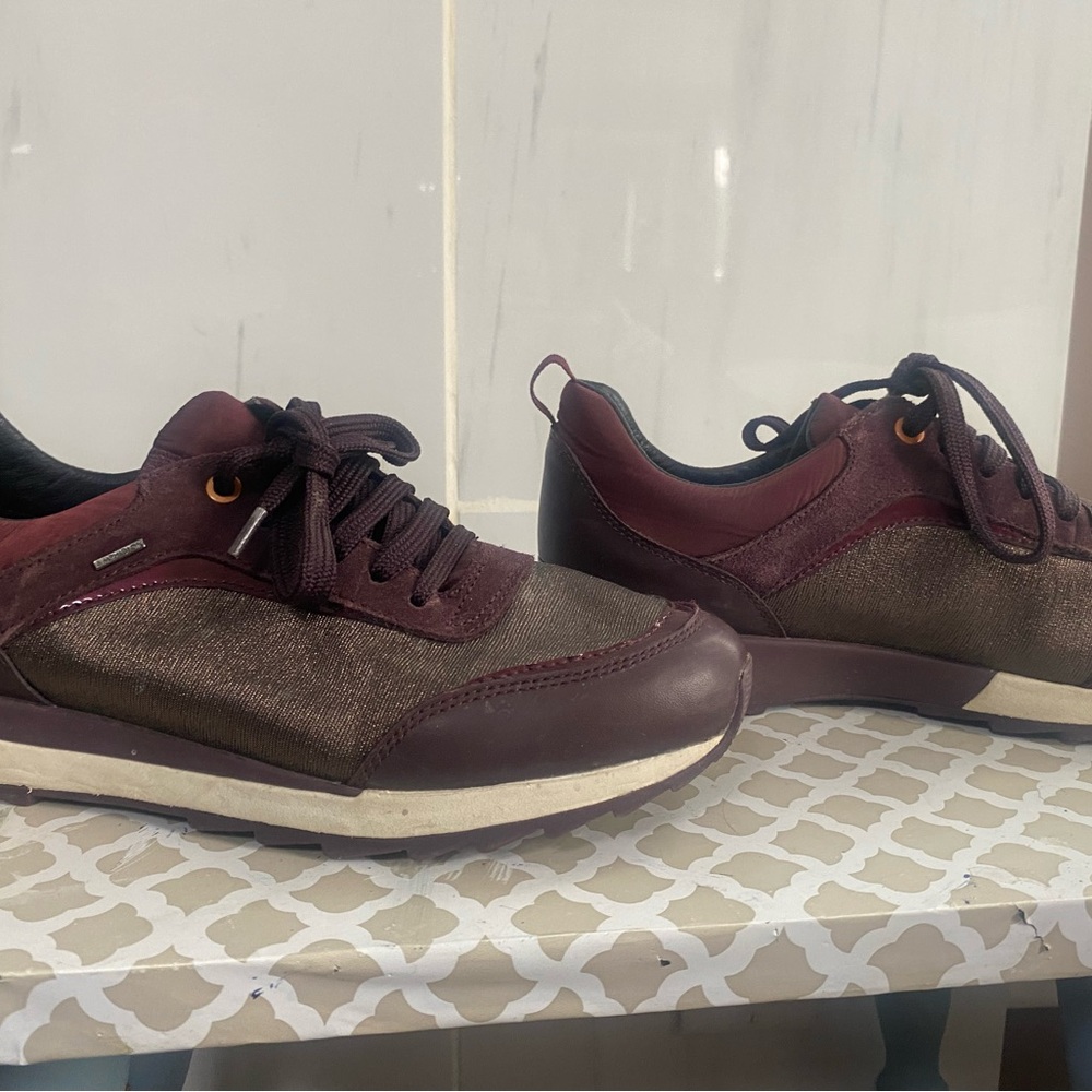 Geox Women's Sneakers in Burgundy and Bronze